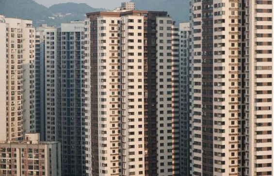 中国房地产现状:楼市成交量见底!价格再跌30%政府要救市,保障房有着落了